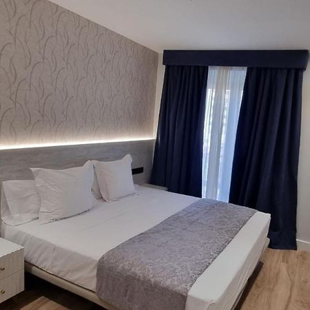 Ch La Petite Maison - Boutique - Madrid Eksteriør bilde