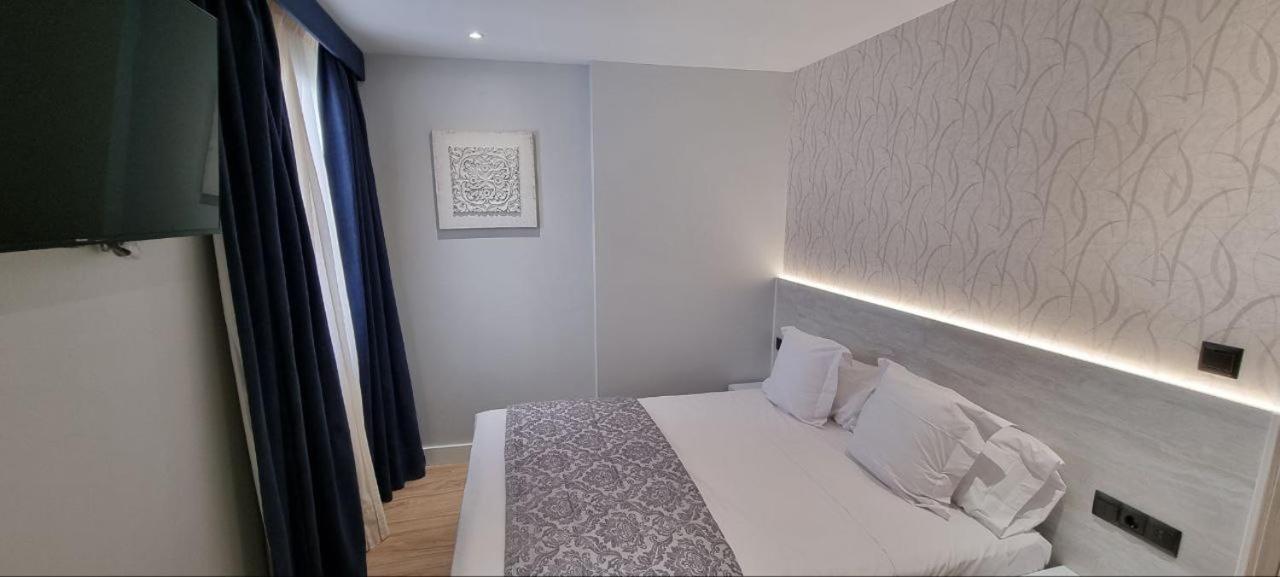 Ch La Petite Maison - Boutique - Madrid Eksteriør bilde